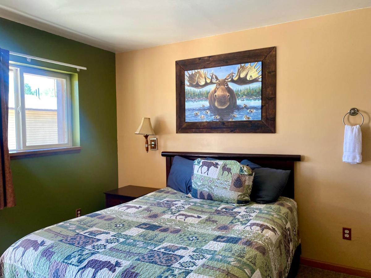 Moosehead Lodge Rangely Ngoại thất bức ảnh