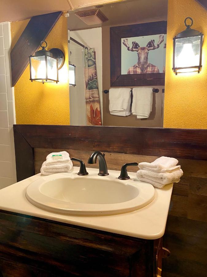 Moosehead Lodge Rangely Ngoại thất bức ảnh